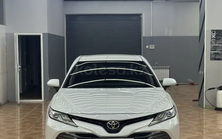 Toyota Camry 2019 годаfor14 200 000 тг. в Шымкент