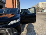 Toyota Camry 2021 года за 15 200 000 тг. в Павлодар – фото 4