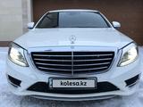 Mercedes-Benz S 400 2015 года за 27 000 000 тг. в Астана