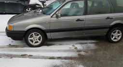 Volkswagen Passat 1993 года за 1 700 000 тг. в Темиртау – фото 2