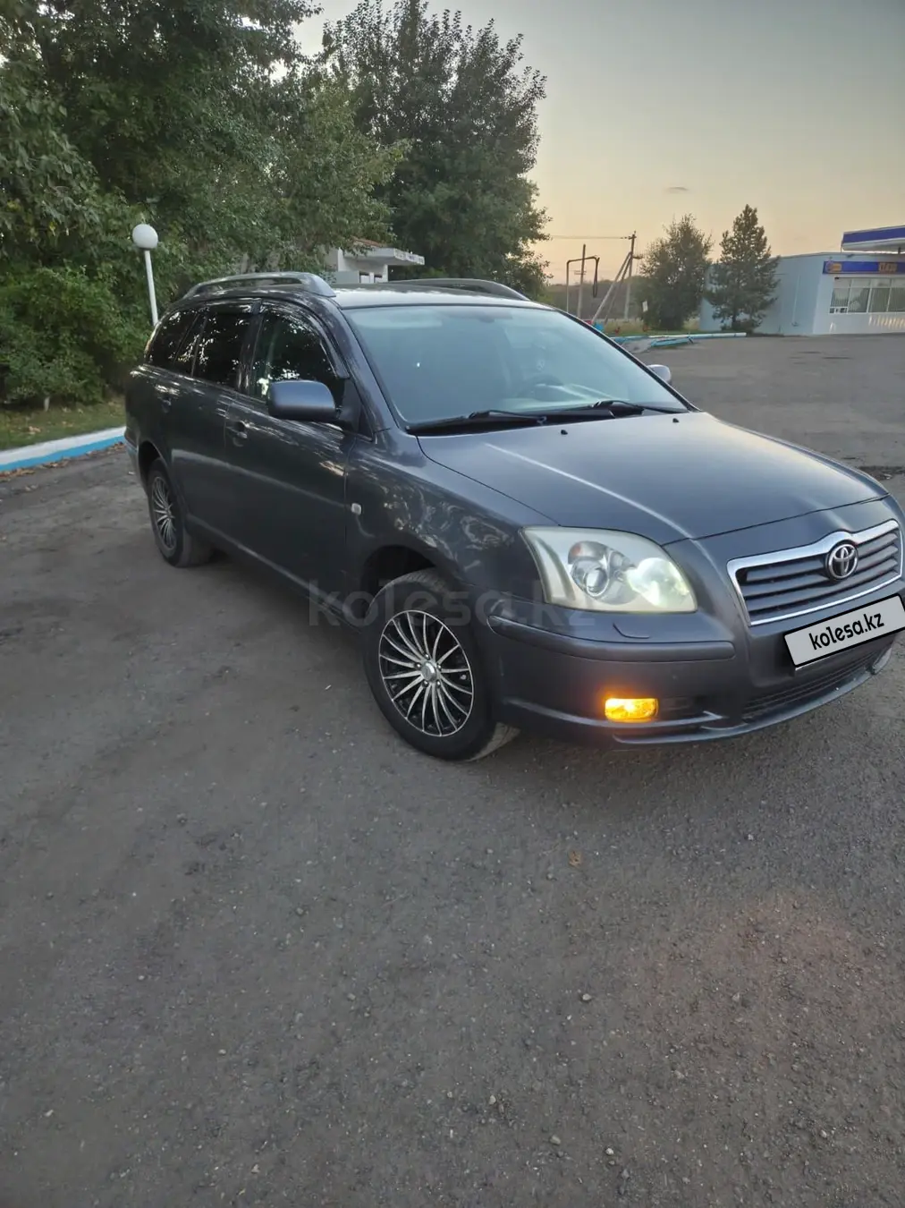 Toyota Avensis, 2005
