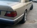 Mercedes-Benz E 230 1992 года за 2 400 000 тг. в Алматы – фото 3