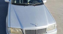 Mercedes-Benz C 200 1997 годаfor2 100 000 тг. в Караганда – фото 2