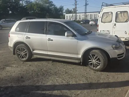Volkswagen Touareg 2005 года за 4 800 000 тг. в Усть-Каменогорск