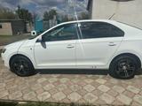 Skoda Rapid 2015 года за 5 600 000 тг. в Уральск – фото 3