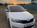 Skoda Rapid 2015 года за 5 600 000 тг. в Уральск