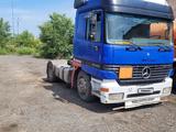 Mercedes-Benz  Actros 2000 года за 8 200 000 тг. в Павлодар – фото 2