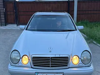 Mercedes-Benz E 280