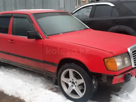 Mercedes-Benz E 200 1989 года за 700 000 тг. в Жезказган