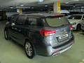Kia Carnival 2016 года за 15 500 000 тг. в Алматы – фото 4