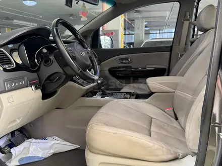 Kia Carnival 2016 года за 15 500 000 тг. в Алматы – фото 7