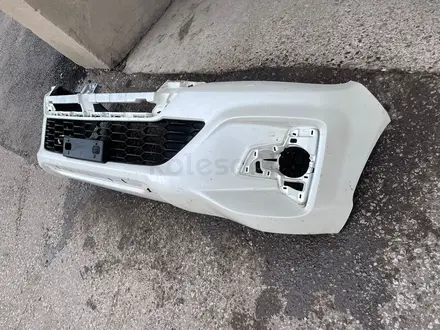 Бампер перед Toyota Hilux Дорестайлинг GUN125 за 120 000 тг. в Караганда – фото 4