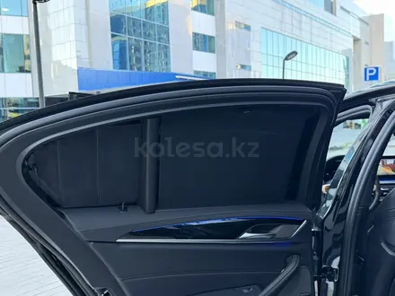 BMW 530 2022 года за 26 300 000 тг. в Астана – фото 19