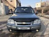 Chevrolet Niva 2013 года за 4 400 000 тг. в Алматы – фото 5