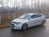 Hyundai Elantra 2017 годаfor7 200 000 тг. в Усть-Каменогорск