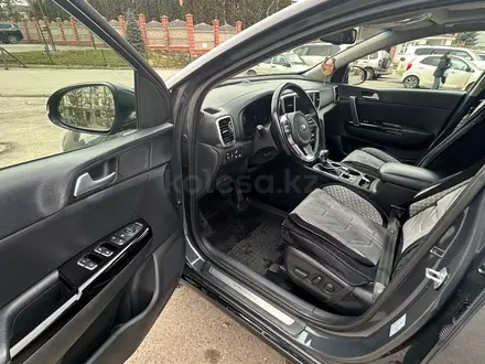 Kia Sportage 2021 года за 10 500 000 тг. в Алматы – фото 7