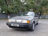 Volkswagen Passat 1993 годаүшін1 700 000 тг. в Караганда – фото 2