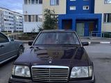 Mercedes-Benz E 220 1994 годаfor2 200 000 тг. в Сатпаев