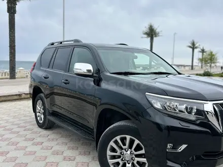 Toyota Land Cruiser Prado 2021 года за 27 000 000 тг. в Актау
