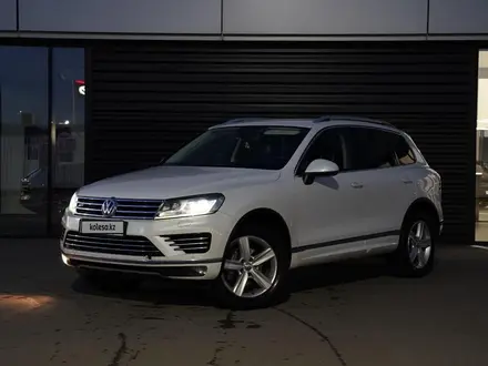 Volkswagen Touareg 2014 года за 12 000 000 тг. в Астана – фото 2