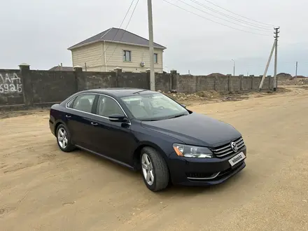 Volkswagen Passat 2013 года за 4 500 000 тг. в Актау – фото 5