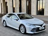 Toyota Camry 2020 года за 15 800 000 тг. в Шымкент