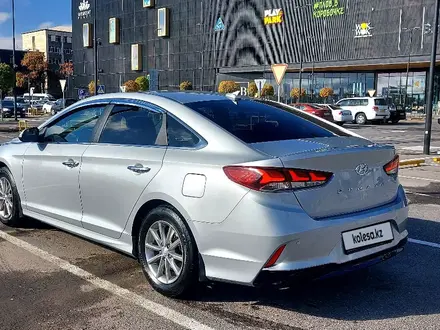 Hyundai Sonata 2018 годаүшін9 000 000 тг. в Шымкент