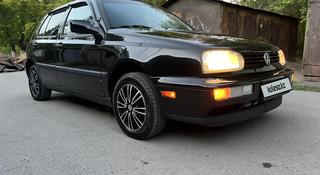 Volkswagen Golf 1996 года за 2 495 000 тг. в Караганда