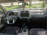 Toyota Land Cruiser Prado 2014 года за 17 850 000 тг. в Актобе – фото 5