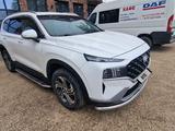 Hyundai Santa Fe 2022 года за 17 500 000 тг. в Уральск – фото 2