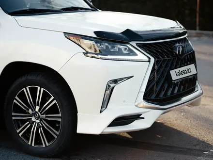 Lexus LX 570 2018 года за 46 500 000 тг. в Алматы – фото 22