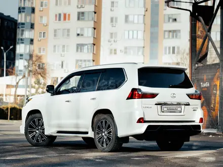 Lexus LX 570 2018 года за 46 500 000 тг. в Алматы – фото 38