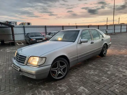 Mercedes-Benz S 320 1995 года за 4 300 000 тг. в Атырау – фото 4