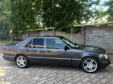 Mercedes-Benz E 280 1995 года за 2 800 000 тг. в Алматы – фото 6