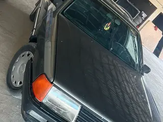 Audi 100