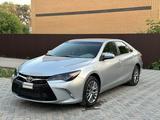 Toyota Camry 2017 года за 7 400 000 тг. в Уральск – фото 4