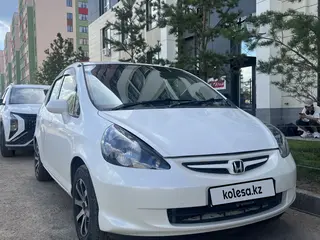 Honda Fit, 2001