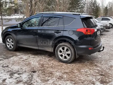 Toyota RAV4 2013 года за 10 800 000 тг. в Астана