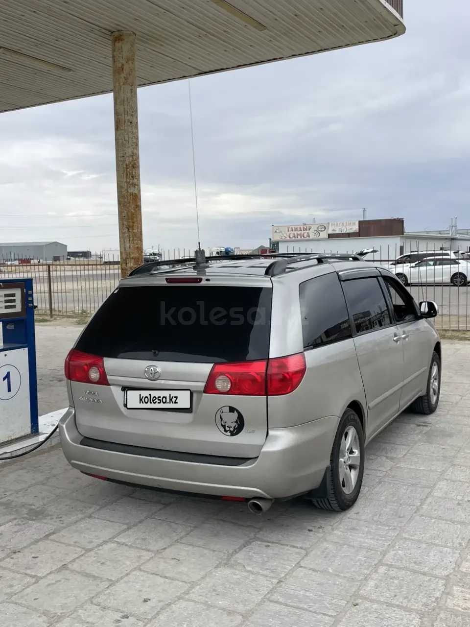 Toyota Sienna, 2007
