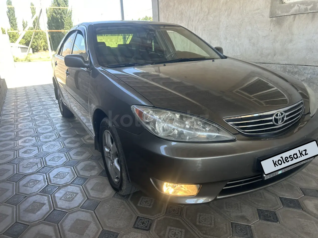 Toyota Camry, 2005
