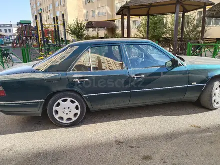 Mercedes-Benz E 280 1994 года за 1 600 000 тг. в Шымкент