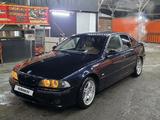 BMW 528 1999 года за 3 100 000 тг. в Алматы