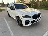 BMW X5 2021 года за 39 000 000 тг. в Алматы – фото 3