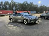 Hyundai Elantra 2019 года за 7 300 000 тг. в Алматы – фото 2