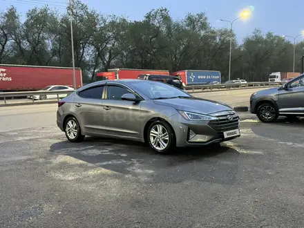 Hyundai Elantra 2019 года за 7 300 000 тг. в Алматы – фото 2
