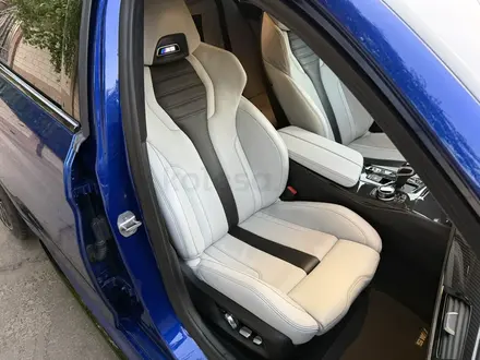 BMW M5 2019 года за 45 800 000 тг. в Алматы – фото 15