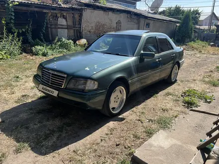 Mercedes-Benz C 180 1994 года за 2 390 000 тг. в Алматы – фото 2