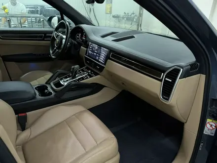 Porsche Cayenne 2018 года за 24 750 000 тг. в Караганда – фото 23