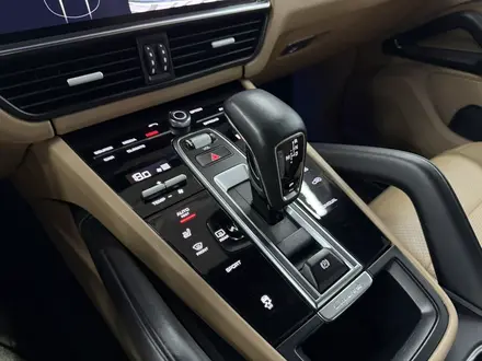 Porsche Cayenne 2018 года за 24 750 000 тг. в Караганда – фото 26