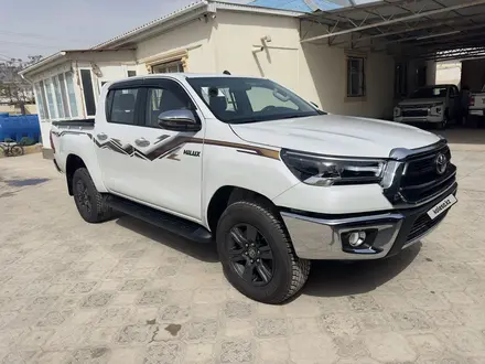 Toyota Hilux 2023 года за 20 200 000 тг. в Актау – фото 2